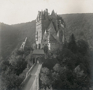 Lot 4233, Auction  122, Meydenbauer, Albrecht, Messbild photographs