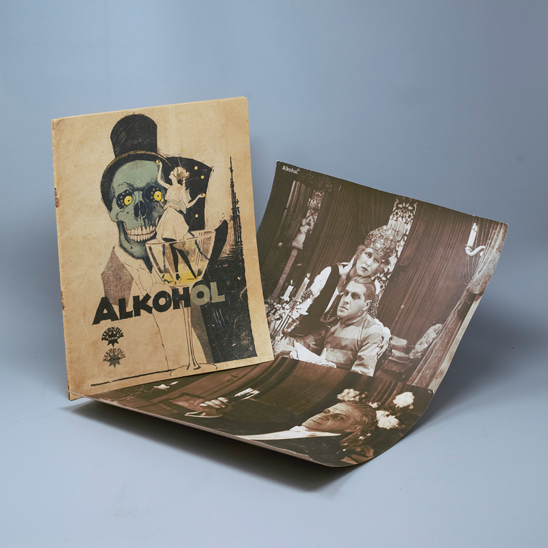 Lot 3457, Auction  125, Alkohol, Fünf Akte von Alfred Lind. Programmheft. Berlin, Stern-Film-Gesellschaft M. B. H., 1920. - Mit zwei Filmstills