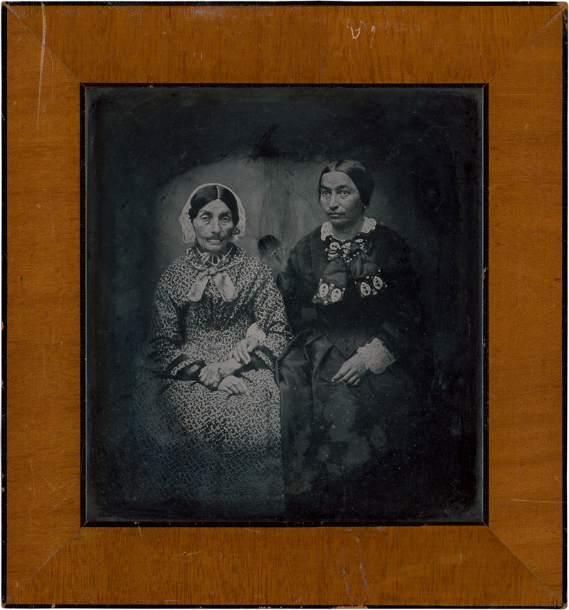 Lot 3458, Auction  125, Ambrotypie, Porträt einer Mutter mit Tochter. 1850er Jahre