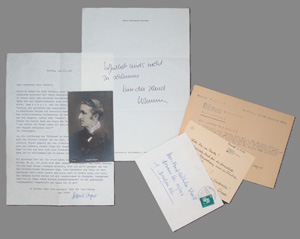 Lot 2636, Auction  126, Wagner, Siegfried, Signiertes Porträtfoto nebst Beilagen. 1905-1986 