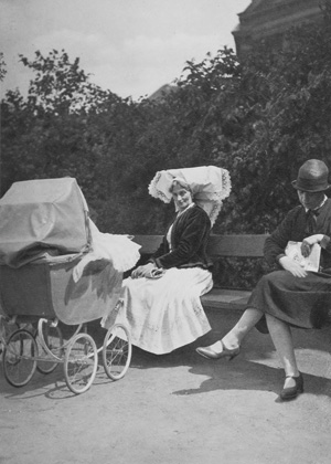 Lot 3442, Auction  126, Stone, Sasha und Behne, Adolf, Berlin in Bildern. Aufnahmen von Sasha Stone