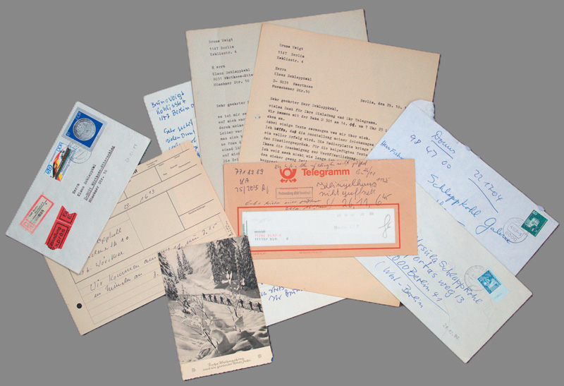 Lot 2621, Auction  126, Voigt, Bruno, Konvolut Autographen. 1981-1988